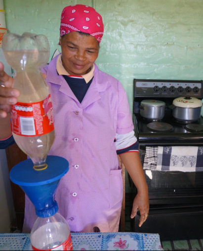 Woman using Folia Filter